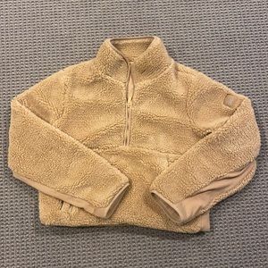 Alo Sherpa pullover. Camel, perfect condition.